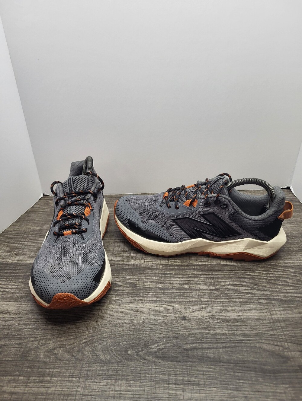 New Balance Dynasofy Nitrel V6 Trail Running Black Gray Women’s Size 8.5 EE Wide